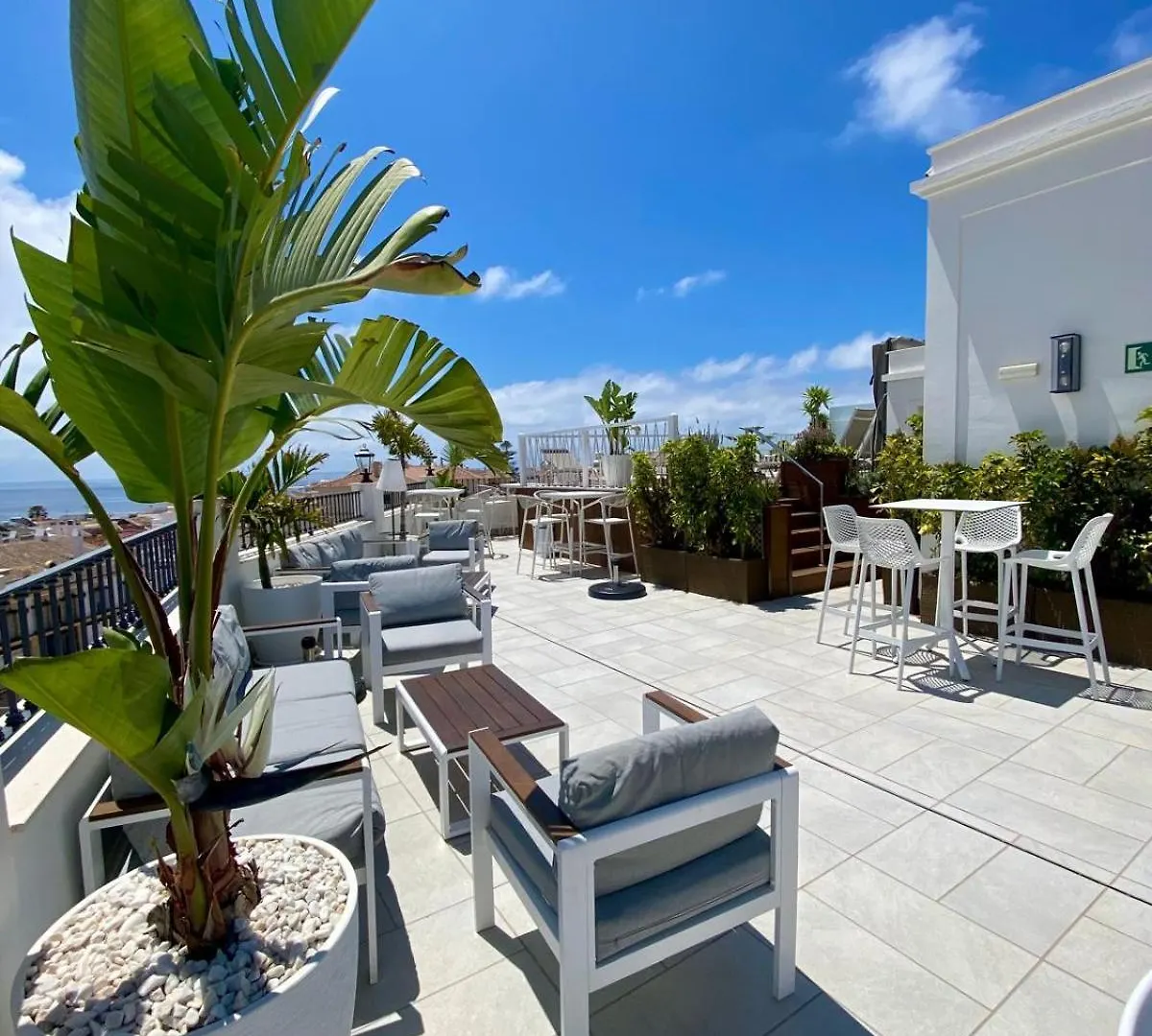 La Puerta De Nerja Boutique - Adults Recommended contacts